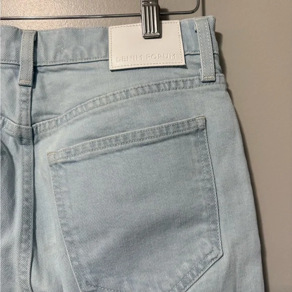 Denim Forum The Arlo High Rise Straight 28l Light Blue Wash - Picture 10 of 15